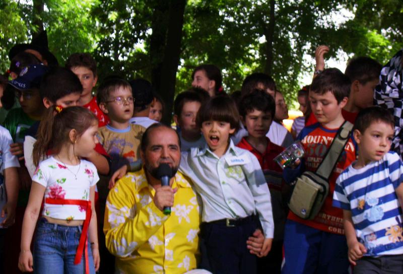 Daniel Iordachioaie cu copiii
